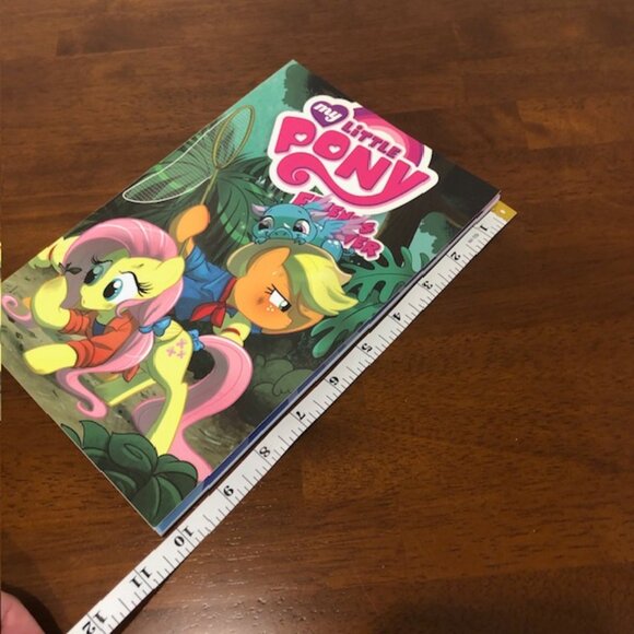 My Little Pony Forever Friends Pre-Owned Book - Picture 9 of 15